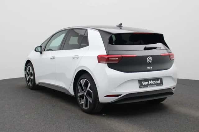 Volkswagen ID.3 (2025) thumbnail 2