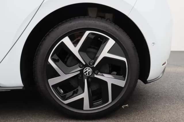 Volkswagen ID.3 (2025) thumbnail 12
