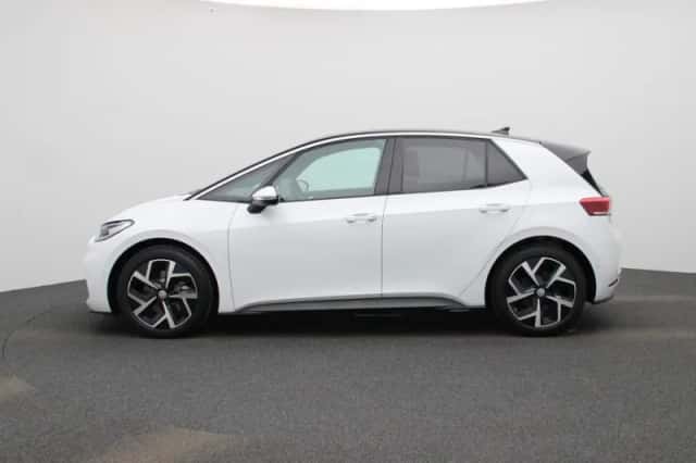Volkswagen ID.3 (2025) thumbnail 4