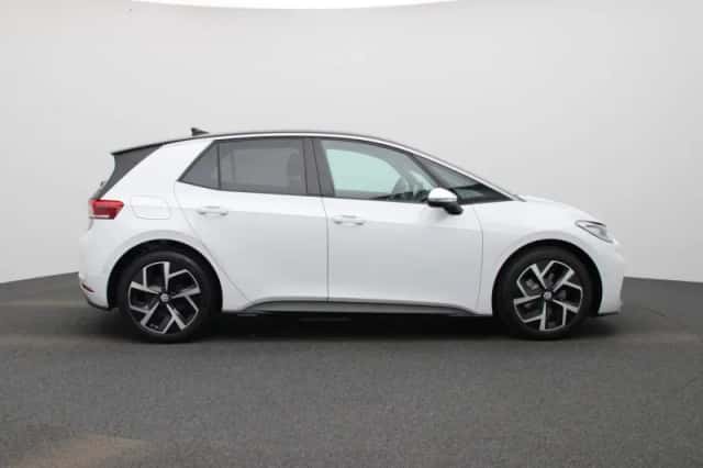 Volkswagen ID.3 (2025) thumbnail 6
