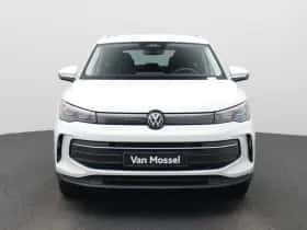 Volkswagen Tiguan (2025) thumbnail 3