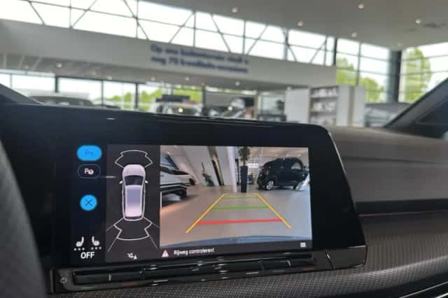 Volkswagen Golf (2023) thumbnail 15