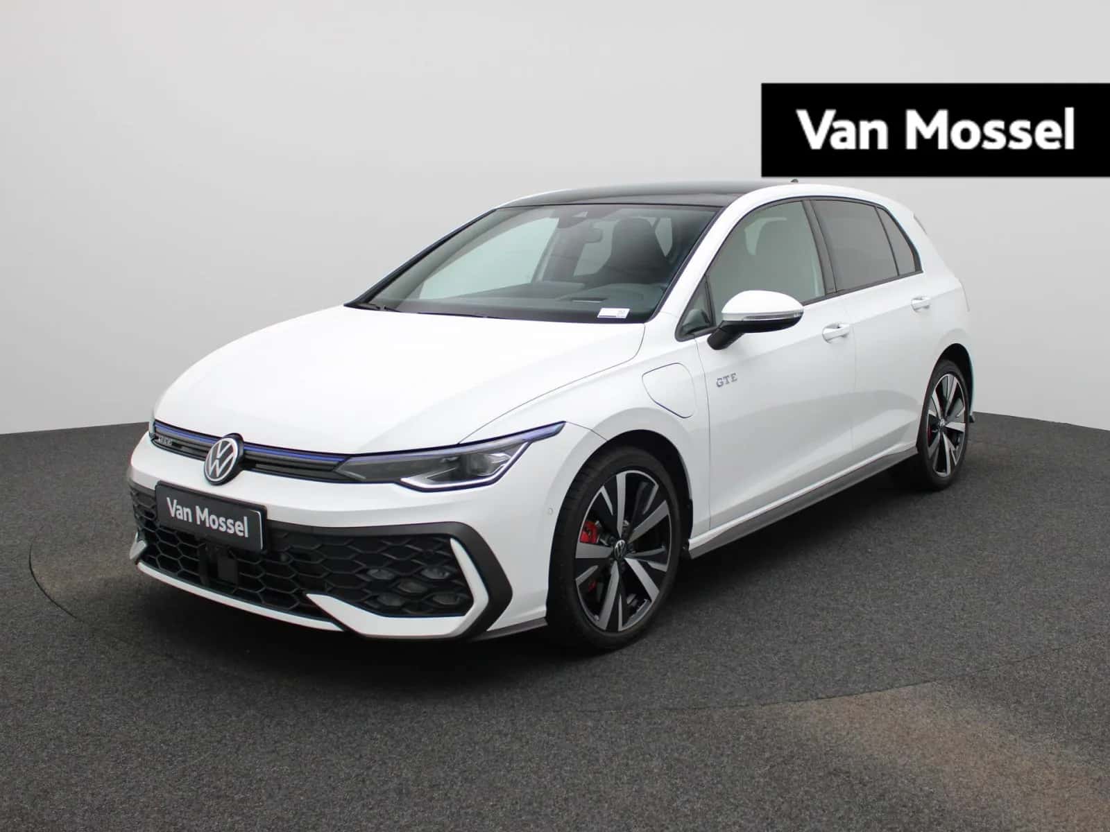 Volkswagen Golf (2025) — foto 1