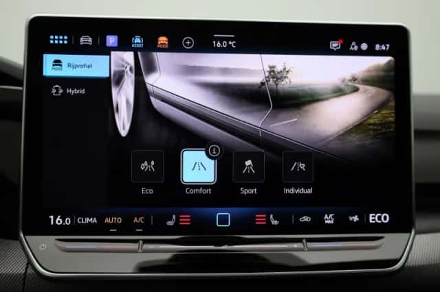 Volkswagen Golf (2025) thumbnail 34