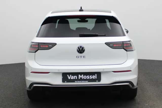 Volkswagen Golf (2025) thumbnail 5