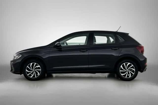 Volkswagen Polo (2022) thumbnail 2