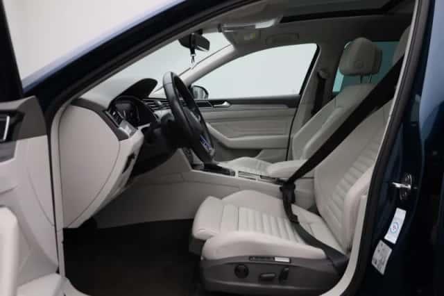 Volkswagen Passat (2020) thumbnail 11