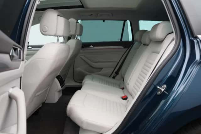 Volkswagen Passat (2020) thumbnail 12
