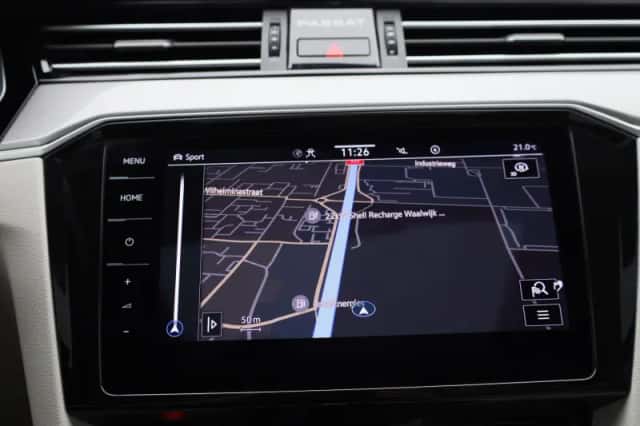 Volkswagen Passat (2020) thumbnail 17