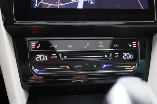 Volkswagen Passat (2020) thumbnail 18