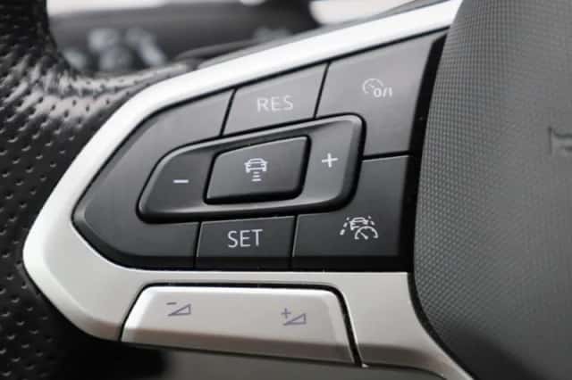 Volkswagen Passat (2020) thumbnail 19