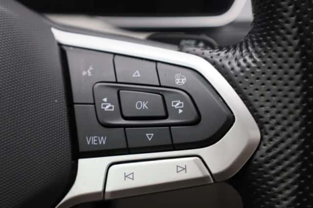 Volkswagen Passat (2020) thumbnail 25