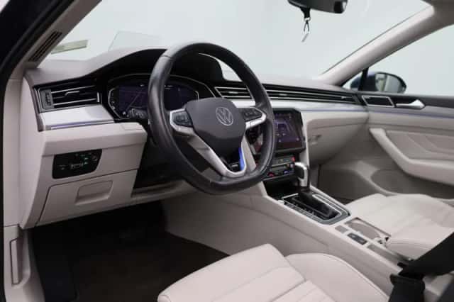 Volkswagen Passat (2020) thumbnail 37