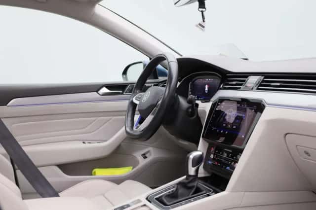 Volkswagen Passat (2020) thumbnail 38