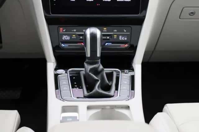 Volkswagen Passat (2020) thumbnail 10
