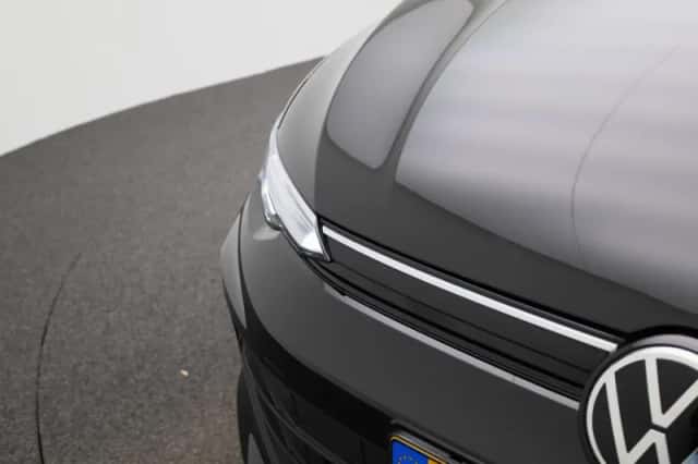 Volkswagen Golf (2025) thumbnail 35