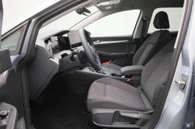 Volkswagen Golf (2025) thumbnail 11