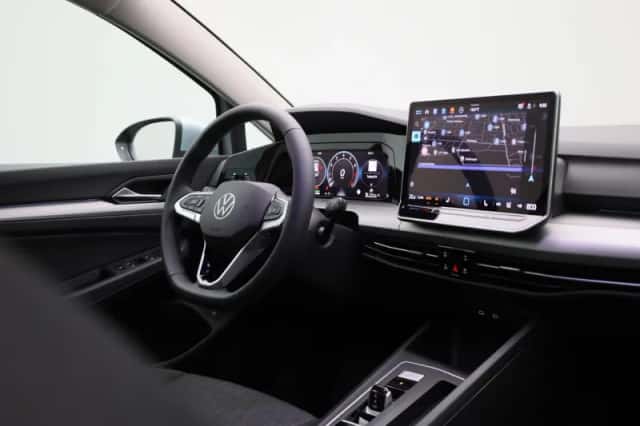 Volkswagen Golf (2025) thumbnail 35