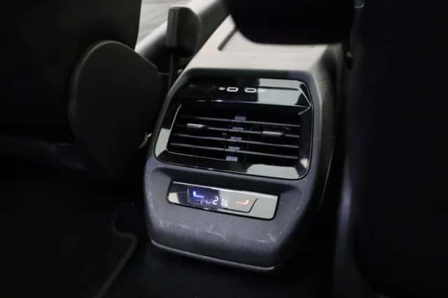 Volkswagen ID.4 (2022) thumbnail 38