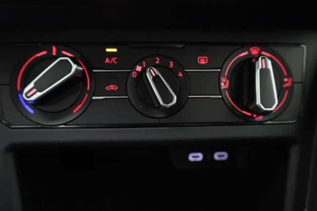 Volkswagen Polo (2021) thumbnail 23