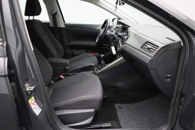 Volkswagen Polo (2021) thumbnail 31