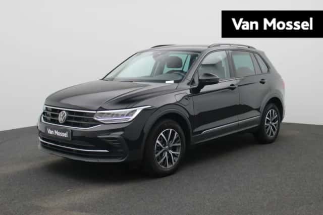 Volkswagen Tiguan (2024) thumbnail 1