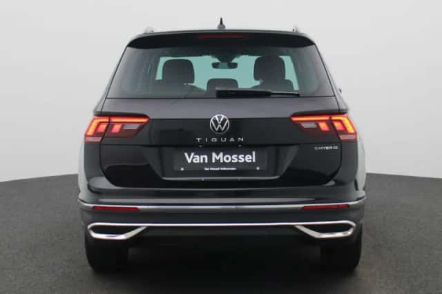 Volkswagen Tiguan (2024) thumbnail 5