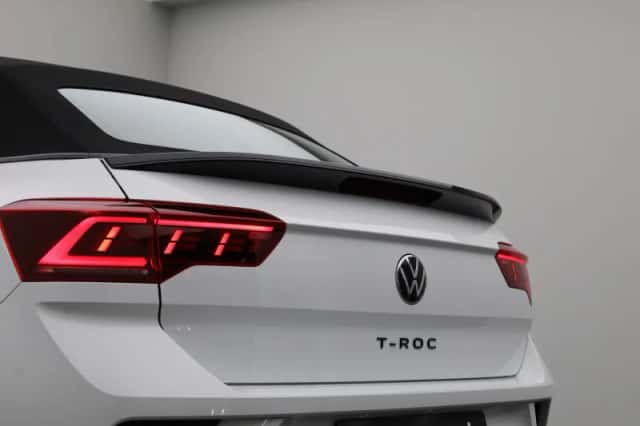 Volkswagen T-Roc (2025) thumbnail 18