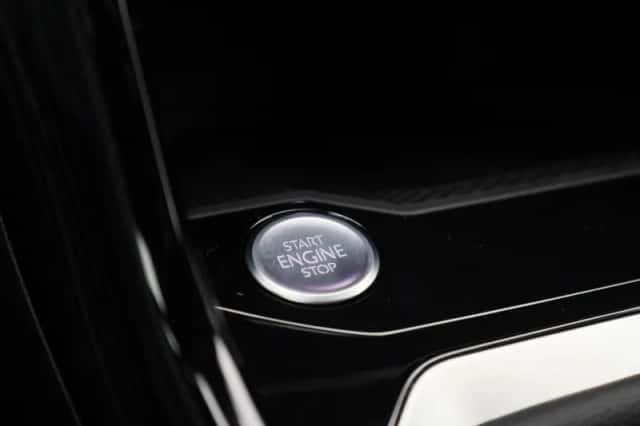 Volkswagen T-Roc (2025) thumbnail 24
