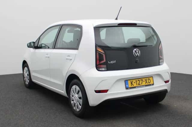 Volkswagen Up! (2021) thumbnail 2