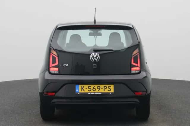 Volkswagen Up! (2021) thumbnail 5