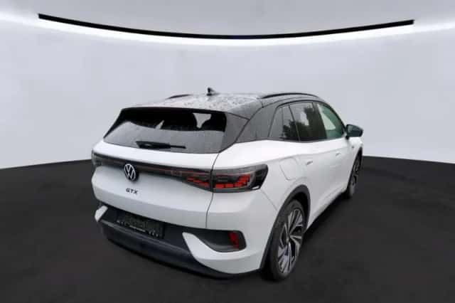Volkswagen ID.4 (2023) thumbnail 2