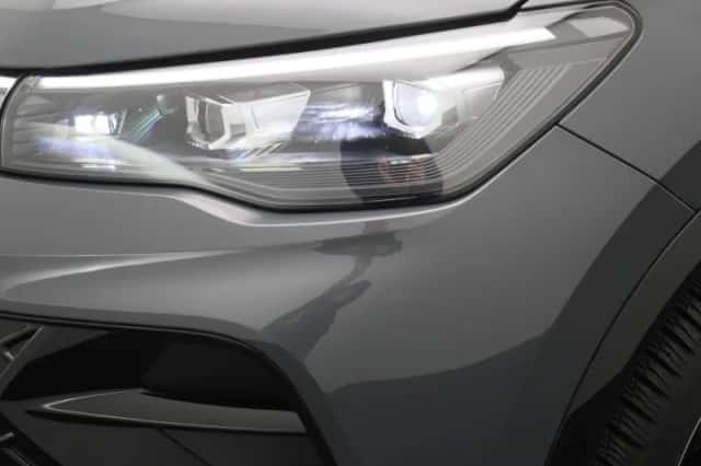 Volkswagen Tiguan (2025) thumbnail 16