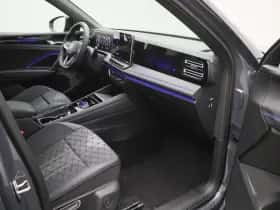 Volkswagen Tiguan (2025) thumbnail 34