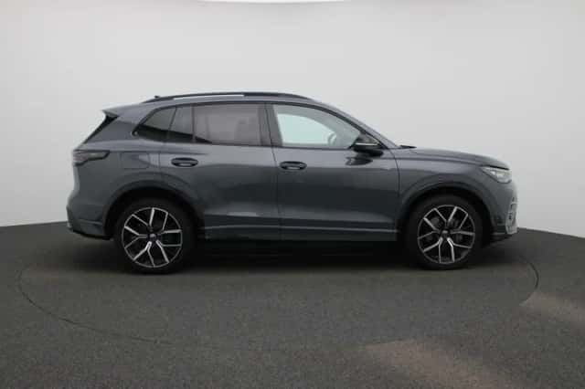 Volkswagen Tiguan (2025) thumbnail 6