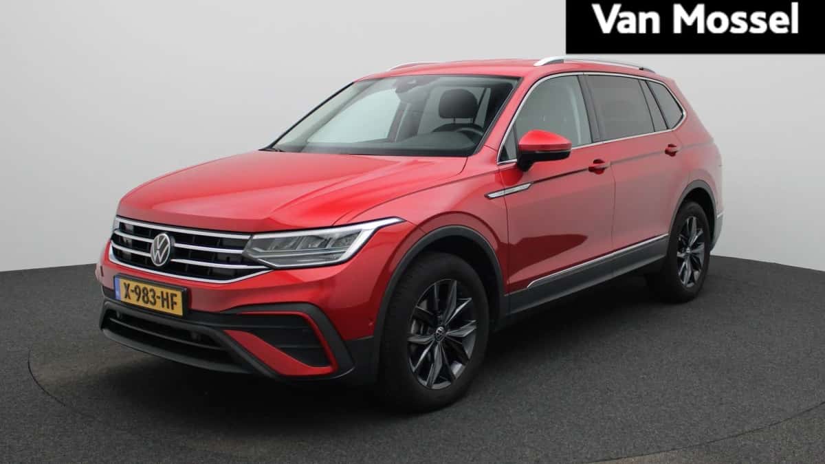 Volkswagen Tiguan (2023) — foto 1