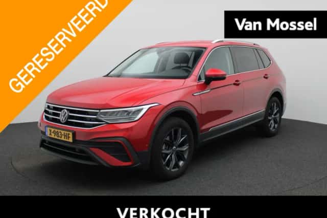 Volkswagen Tiguan (2023) thumbnail 1