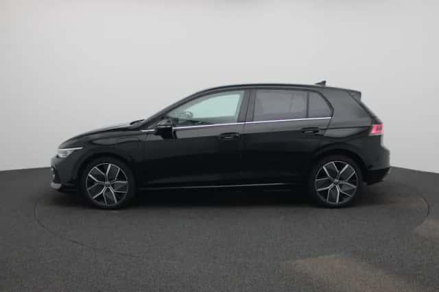 Volkswagen Golf (2025) thumbnail 4