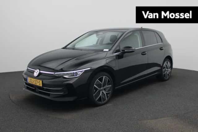 Volkswagen Golf (2025) thumbnail 1
