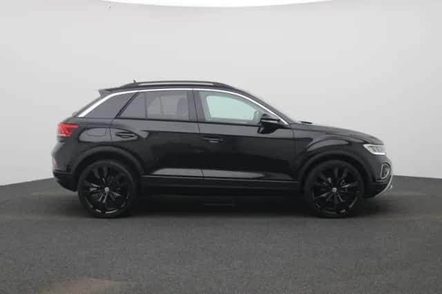 Volkswagen T-Roc (2022) thumbnail 6