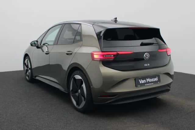Volkswagen ID.3 (2023) thumbnail 2