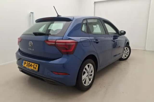 Volkswagen Polo (2022) thumbnail 2