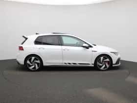 Volkswagen Golf (2023) thumbnail 6