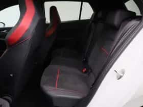 Volkswagen Golf (2023) thumbnail 10