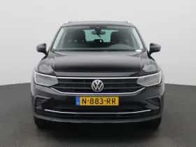 Volkswagen Tiguan (2022) thumbnail 3
