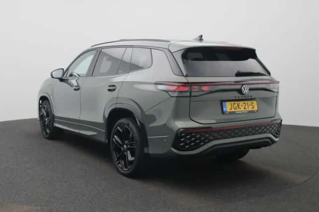 Volkswagen Tayron (2025) thumbnail 2