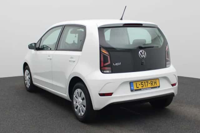 Volkswagen Up! (2021) thumbnail 2