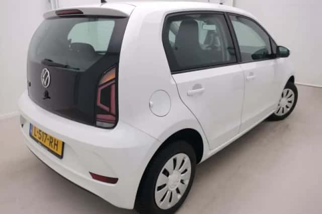 Volkswagen Up! (2021) thumbnail 2