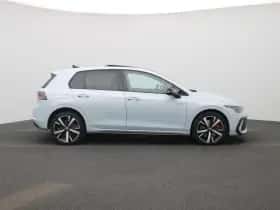 Volkswagen Golf (2025) thumbnail 6