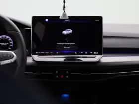 Volkswagen Golf (2025) thumbnail 9